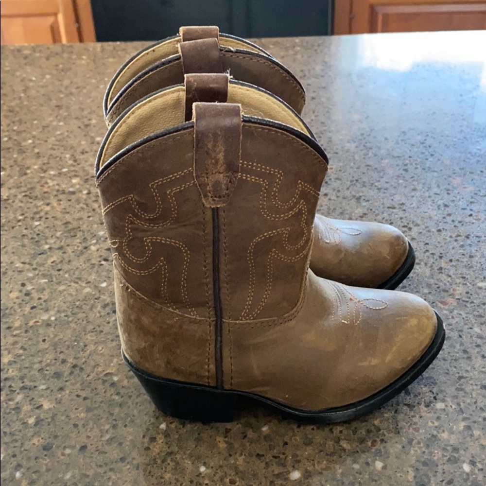 Toddler size 8 Smoky Mountain cowboy boots